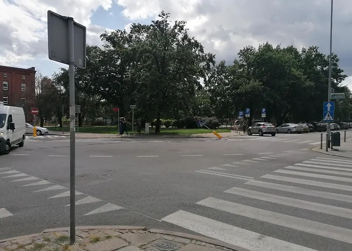 Hostel Tulip - Pokoj 7 Ze Wspolna Lazienka I Kuchnia