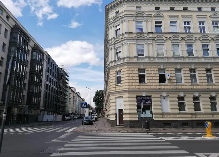 Hostel Tulip - Pokoj 7 Ze Wspolna Lazienka I Kuchnia