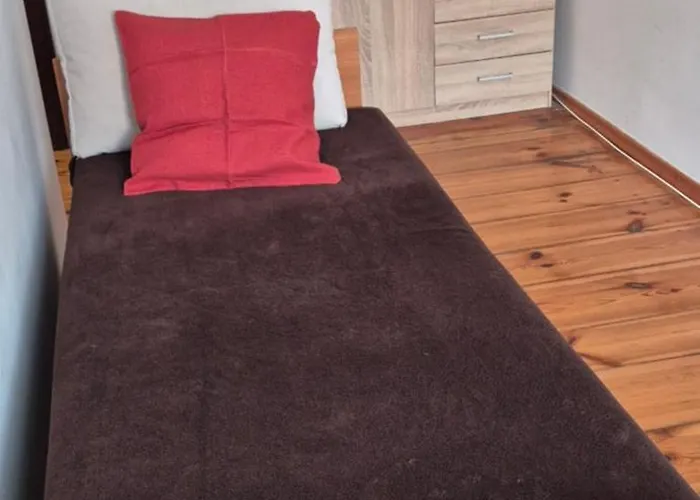 Hostel Tulip - Pokoj 7 Ze Wspolna Lazienka I Kuchnia