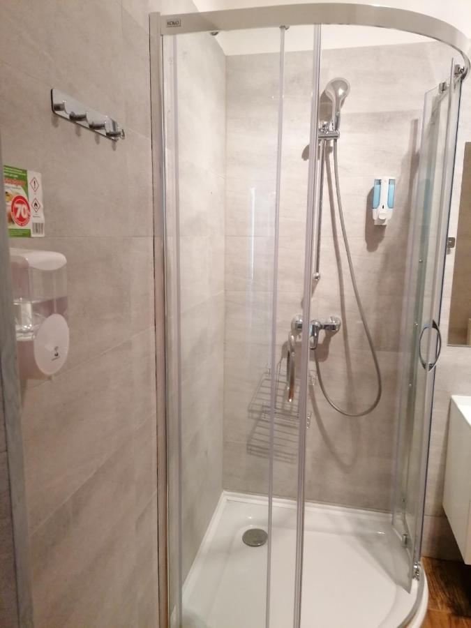 Apartment Tulip - 7 Ze Wspolna Lazienka I Kuchnia